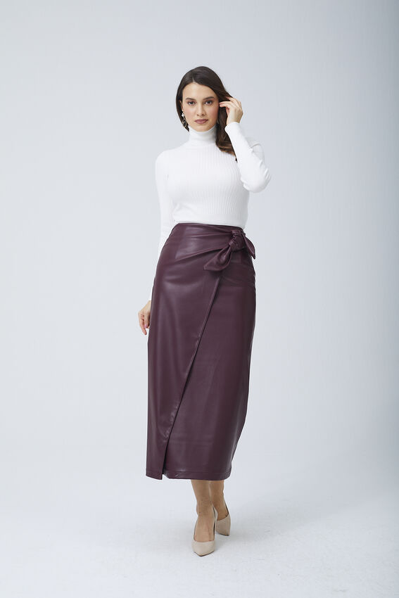 FİYONK DERİ BORDO ETEK