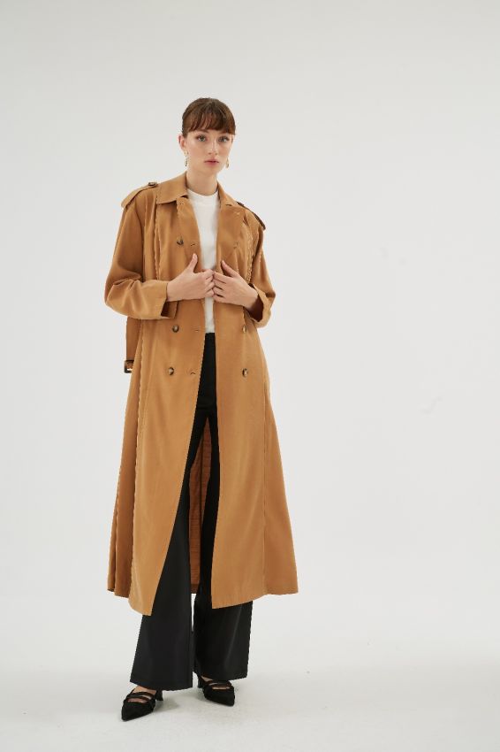 LIVIA CAMEL TRENÇ